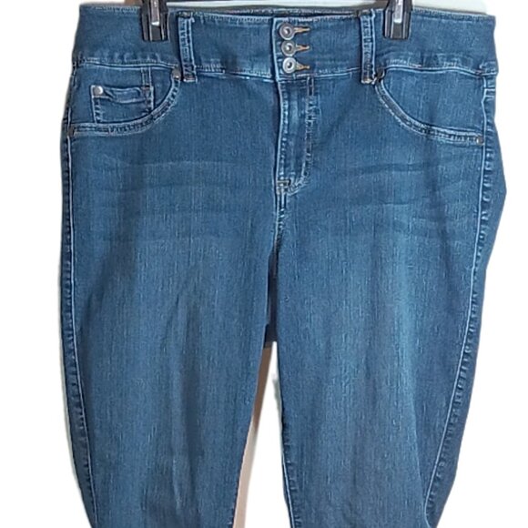 Torrid Denim Jeggings Womens 16S Skinny Medium Wash Faux Pockets 3 Button Front - Picture 4 of 6